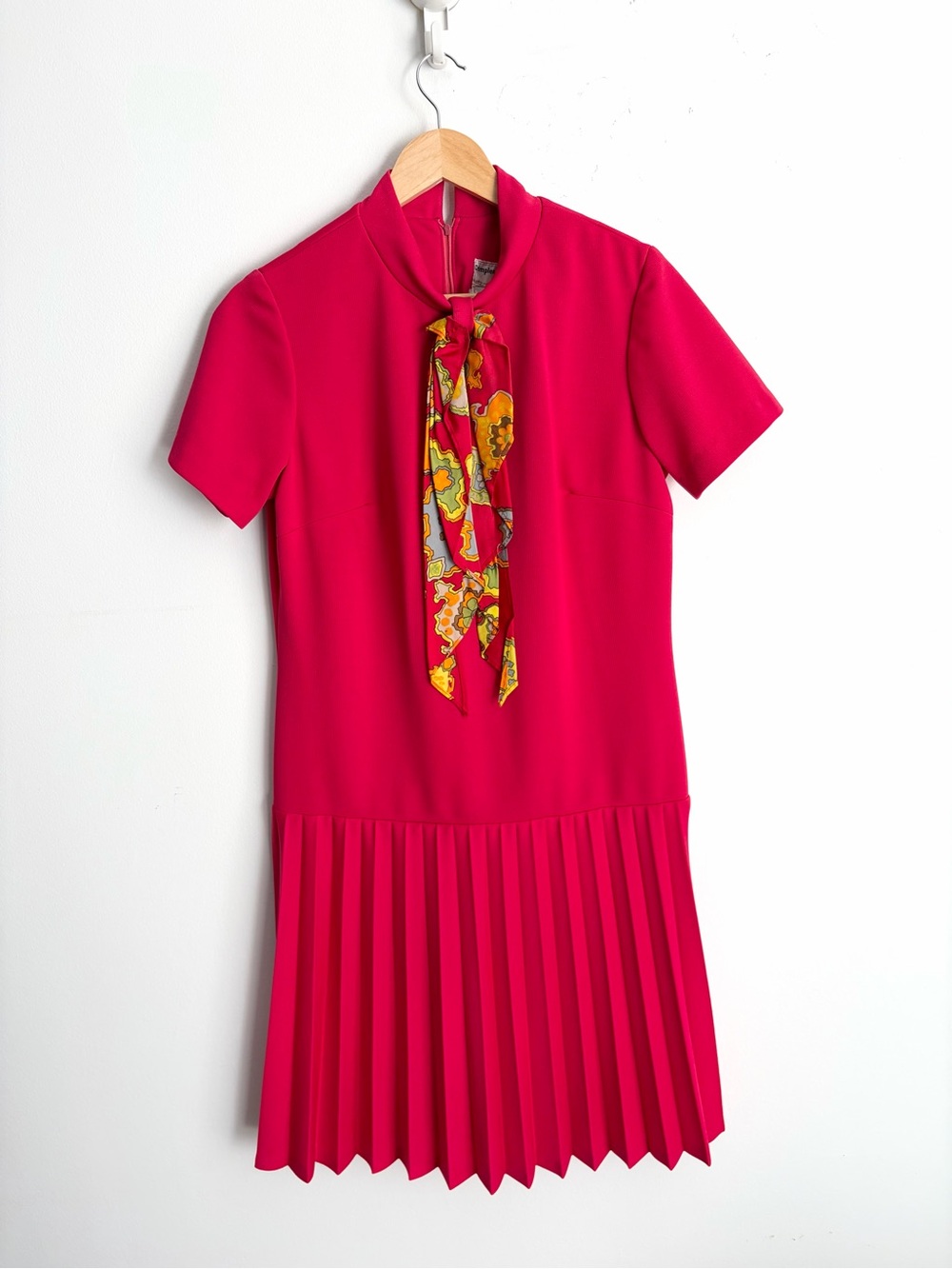 Vintage 60s Leo-Danal Crimplene Pleated Midi Dress Psychedelic Mod S NWOT